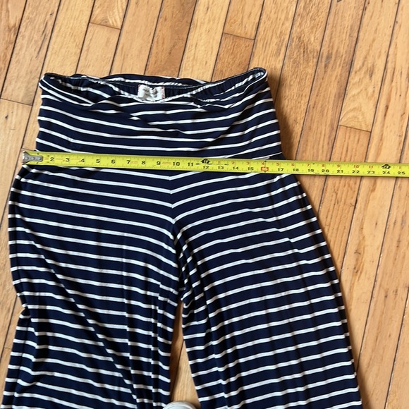 Max studio 💙🤍 palazzo pant size Large - Picture 3 of 7